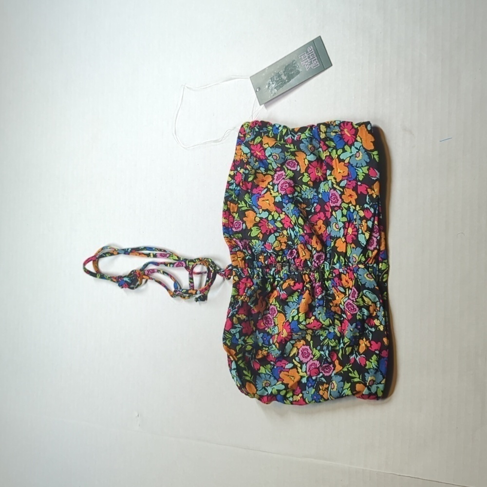 Wild Fable Floral Keyhole Cutout Front Halter Smocked Cropped Top Size S